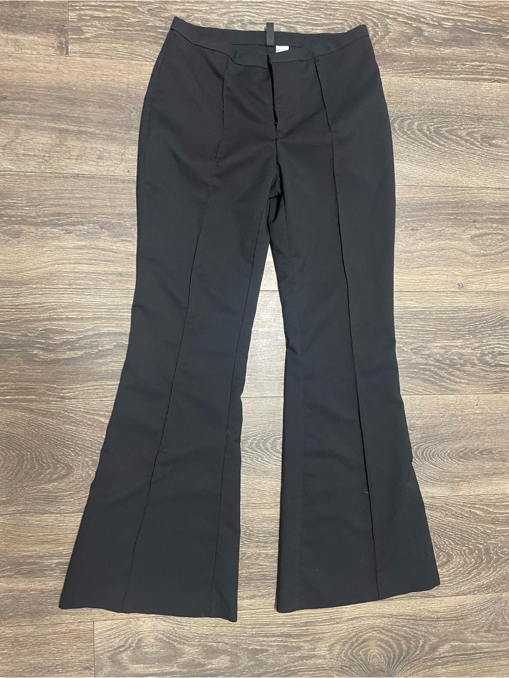 H & M Divided woman’s size 4 Black Women's Flare Dress Pants trousers career